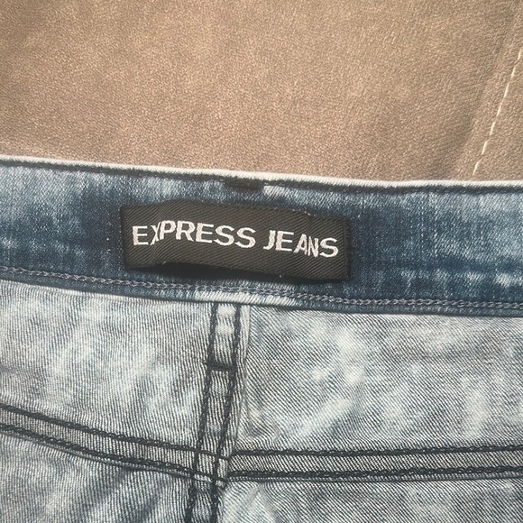Express Blue Jean Shorts with Vintage Distressed Look - Picture 4 of 8